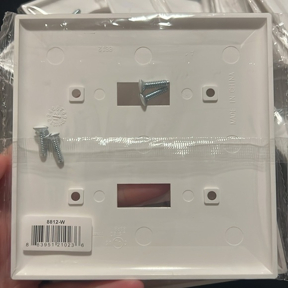 ENERLITES Electrical Outlet Cover Plates - Picture 6 of 6